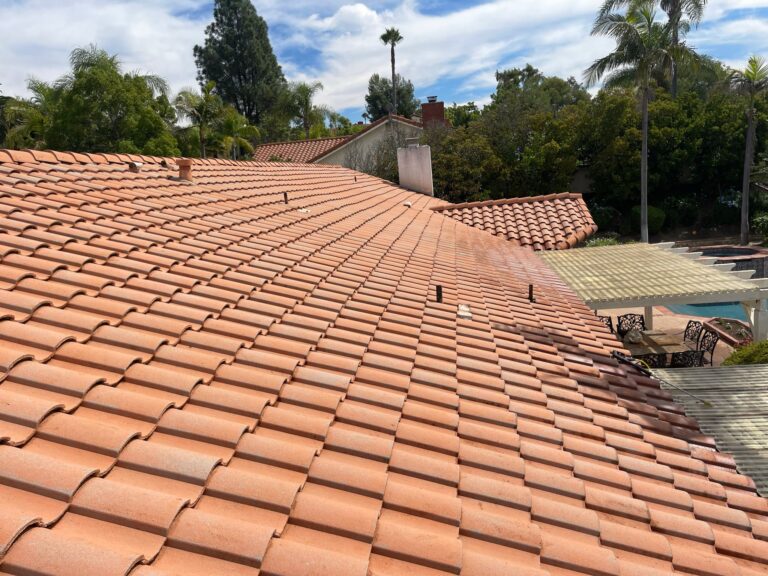 5 Urgent Signs Your Roof Is About to Collapse (And How to Stop It!)